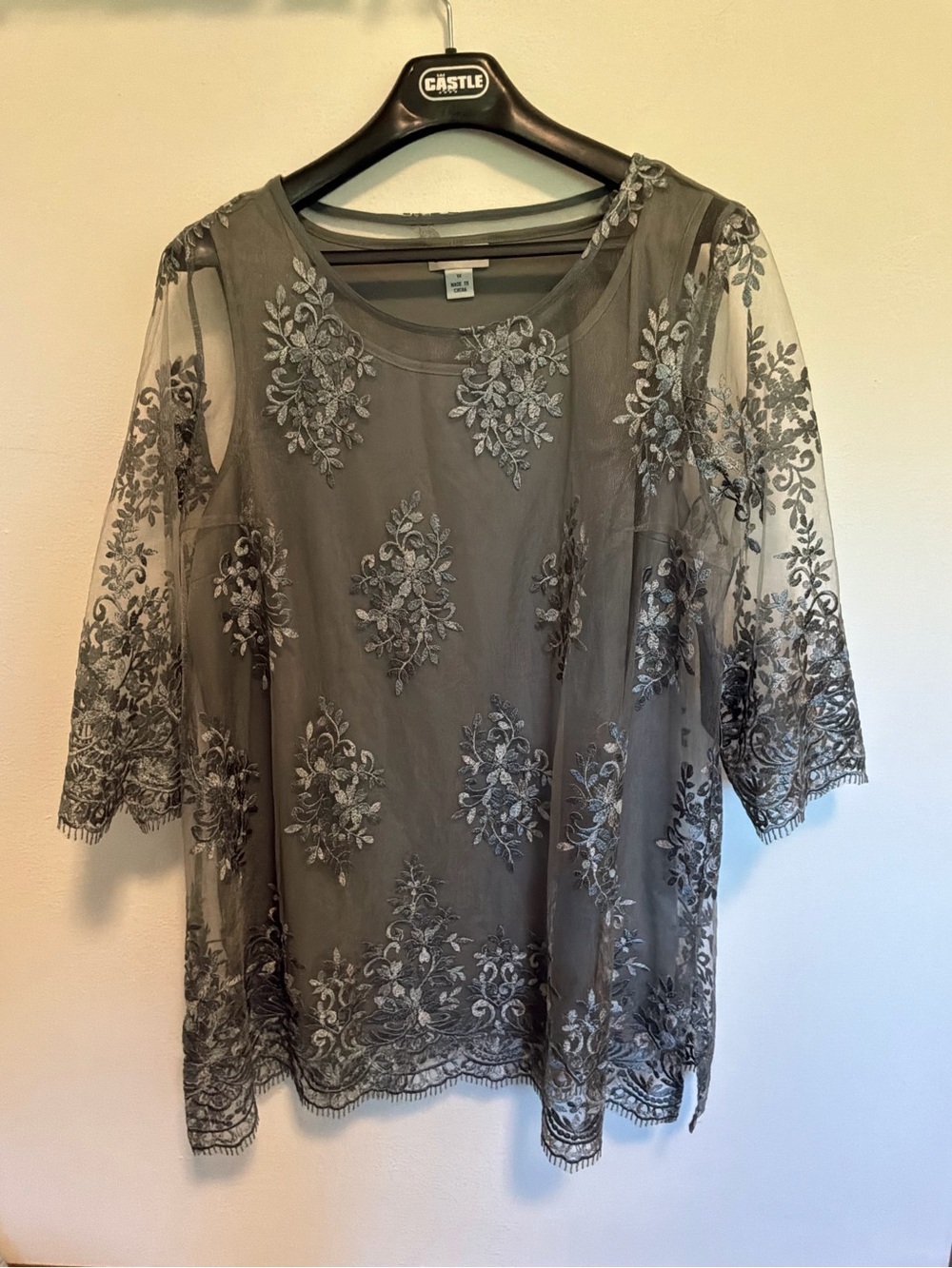 Catherines Gray Lace Floral Sheer 3/4 Sleeve Shirt With Attached Tank Top 1X